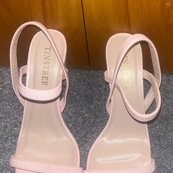 Tinstree Nude Pink Block Heels Dressy Sandals- 3.5 Inch Heel. Size 8. EUC - Picture 2 of 4